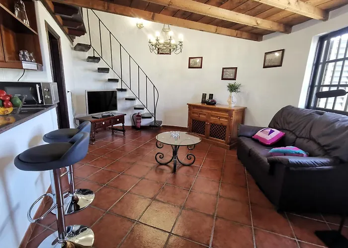 La Torre - Tabaiba By Tor Icod De Los Vinos